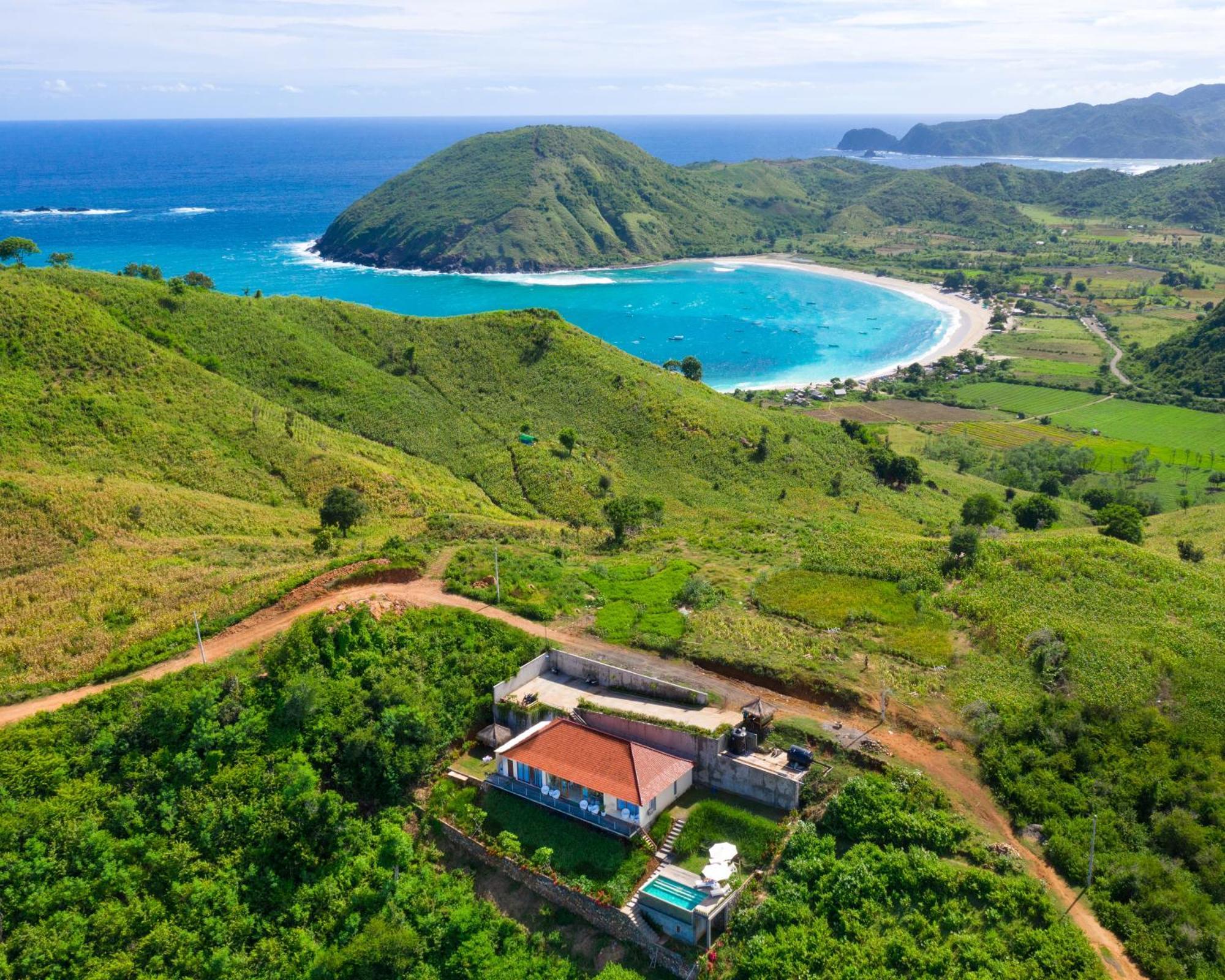 Villa Atas Pelangi Kuta  Zewnętrze zdjęcie